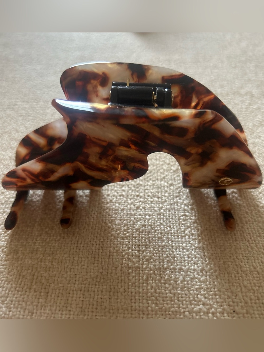Tortoiseshell Hair Claw Clip – Brown Pattern